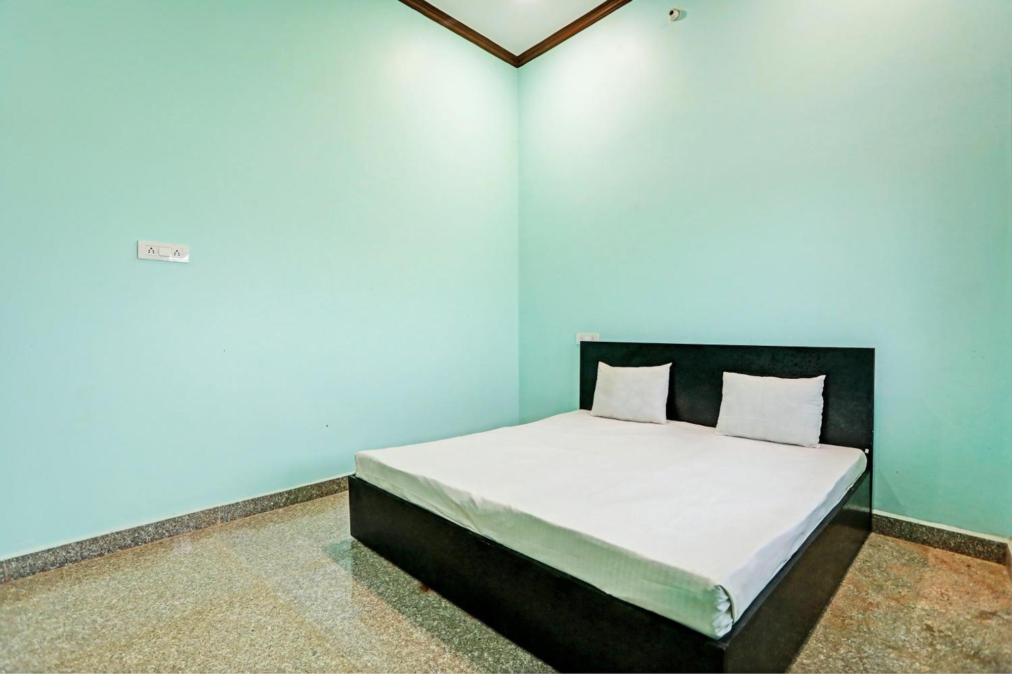 Oyo Moon Light Etah Exterior foto