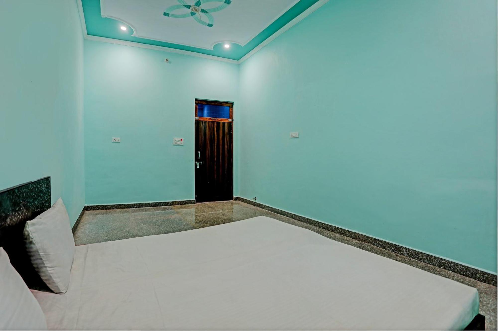Oyo Moon Light Etah Exterior foto